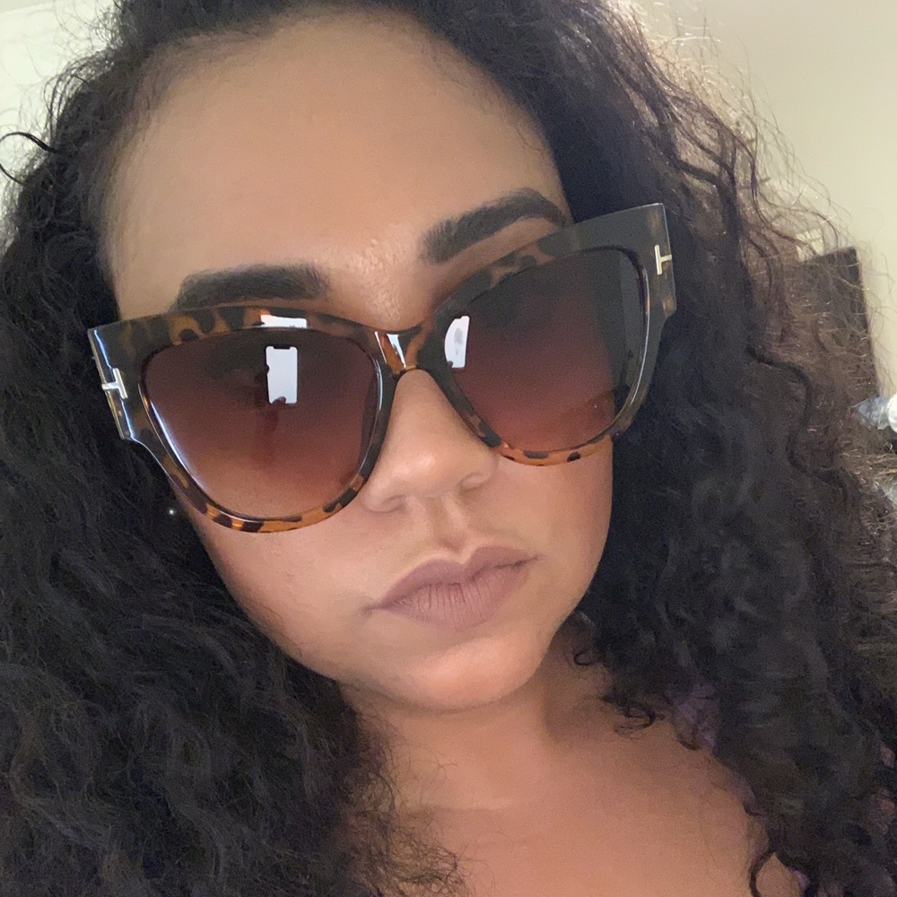 Brown Cat Eye Glasses